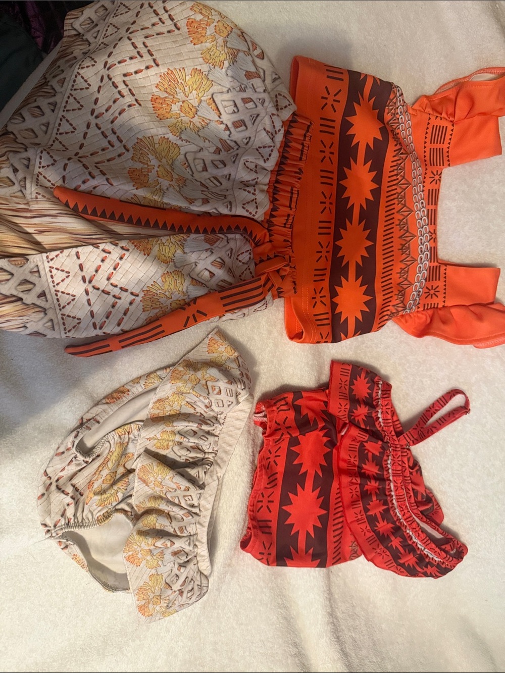 Moana outfit & swimsuit 4t